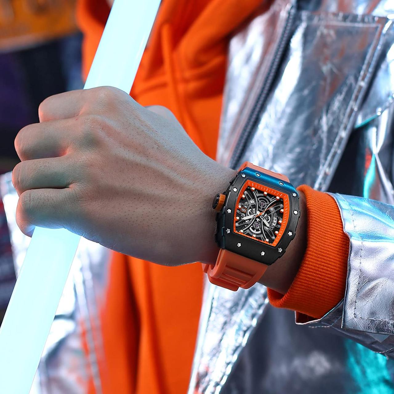 MONTRE CURREN